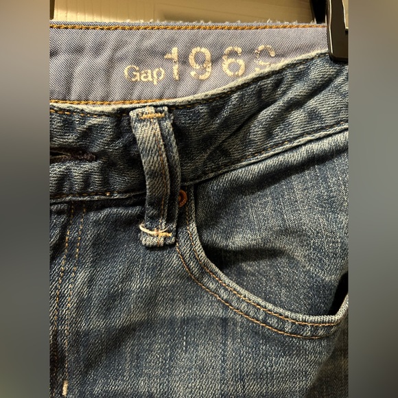GAP Flare Jeans Long & Lean  Size 27/4 Dark blue w/purposeful faded areas - Picture 5 of 5